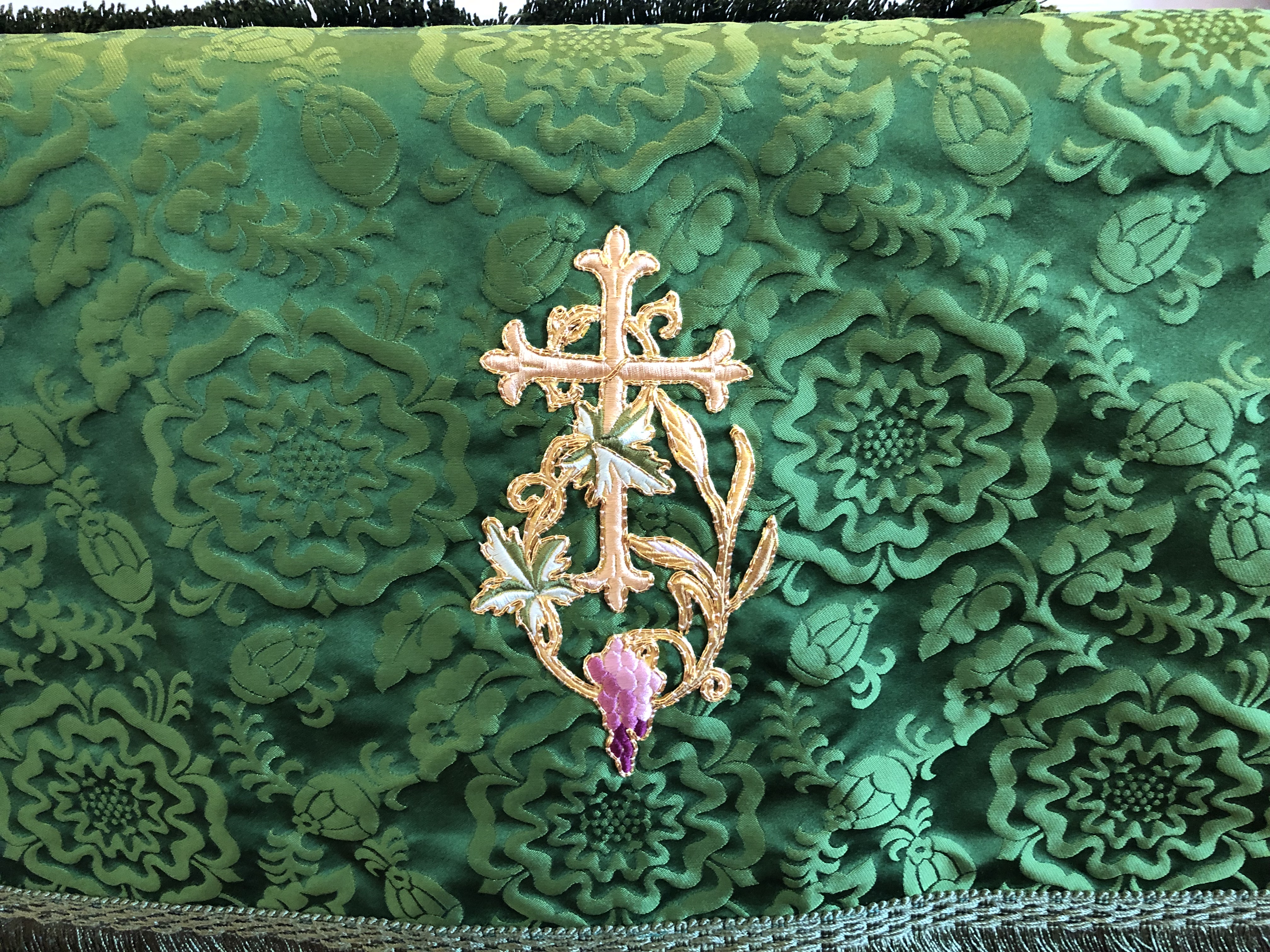 green altar linen